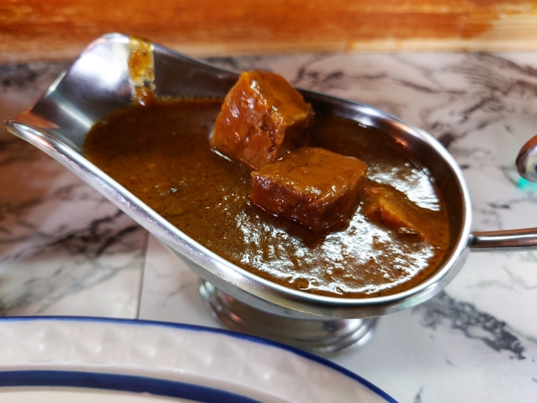 欧風カレー インディラ