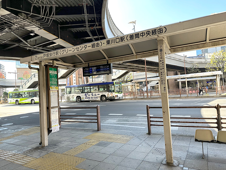 川口駅東口バスターミナル画像