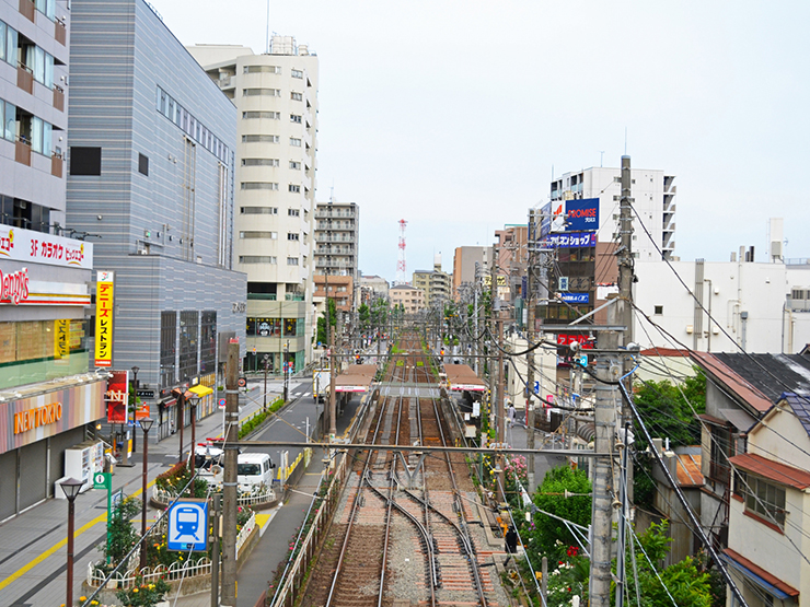 町屋駅周辺の街並み