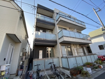 ラ　カーサ　コモコーメ