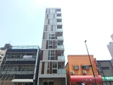 八番館