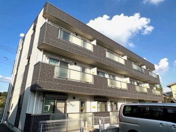 クレストコート