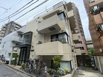 アーバン・ヤマヤ