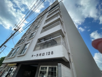 サーラ川口