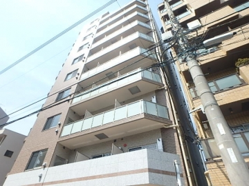 エスファルベ川口