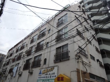 並木クイーンコーポ