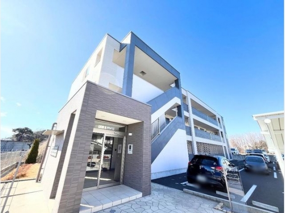 Ｇｌｏｒｉａ　Ｈｉｌｌｓ（グローリア　ヒルズ）