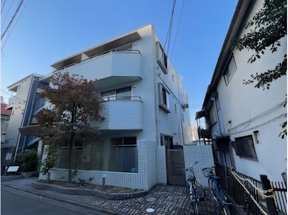 グランヤース・アリヤマ