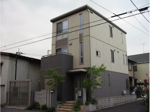 根岸四丁目一戸建貸家 