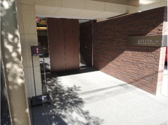 イニシアイオ本蓮沼駅前