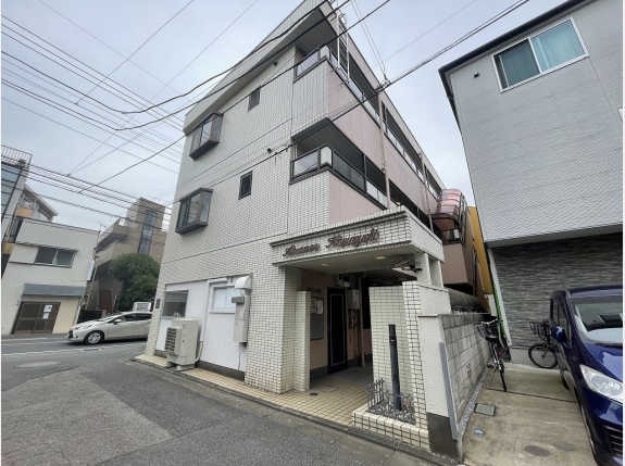 エジャンス川口