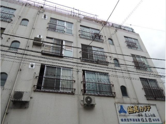 並木クイーンコーポ