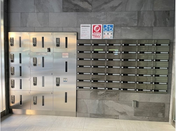 ＨＹ’ｓ　綾瀬駅前
