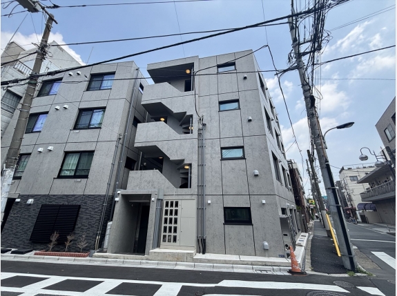 Y’s Court Akabane