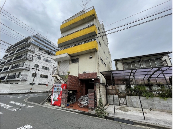 エレガンスタキザワ