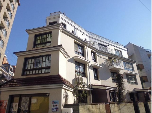 メゾンドローラン