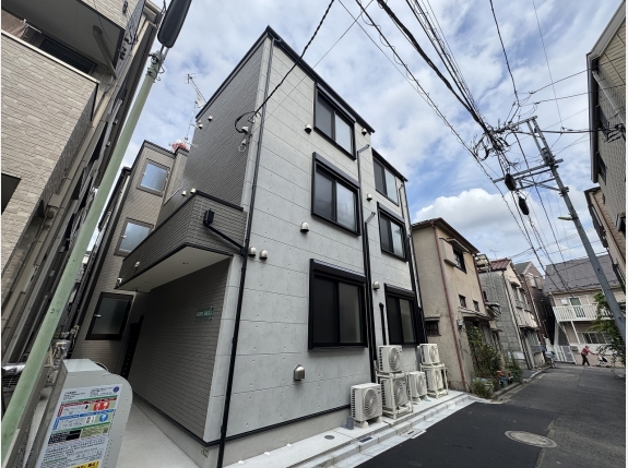 ＢＡＲＮＥＹＳ　ＴＡＢＡＴＡ（バーニーズ田端）