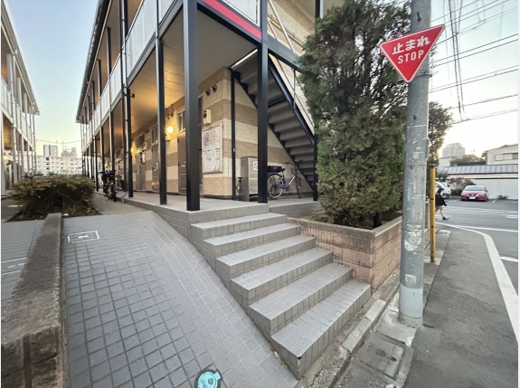 レオパレスルミエール