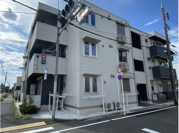 グラナーデ鹿浜