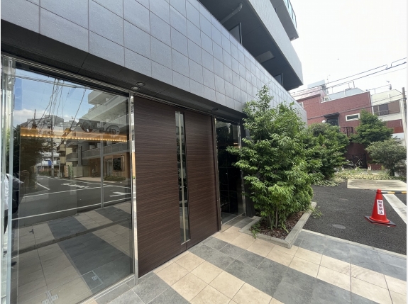 ALTERNA池袋EAST