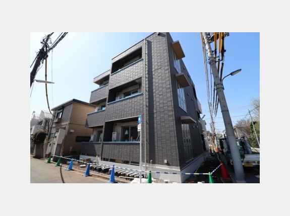 ラリュール中村南