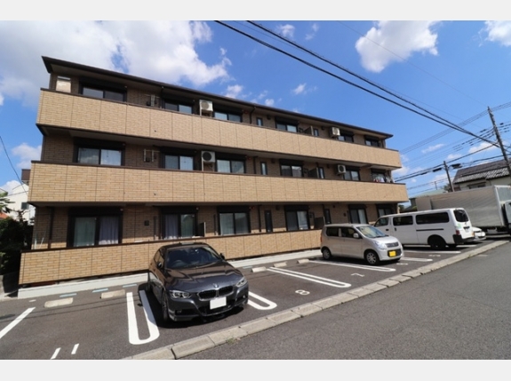 イー・エフ・ヴィラージュ