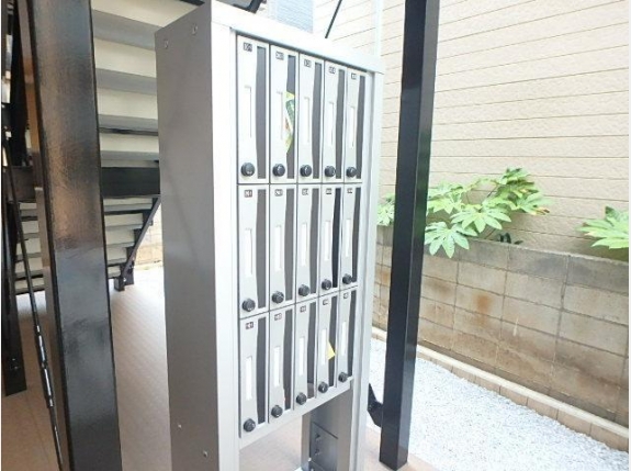 リブリ・六番館