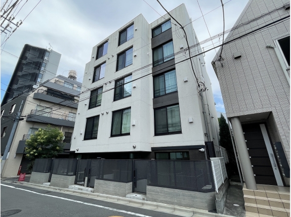 Ｔ’ｓ　ＳＱＵＡＲＥ　ＫＡＧＵＲＡＺＡＫＡ