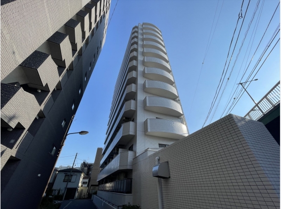 グローリア初穂椎名町