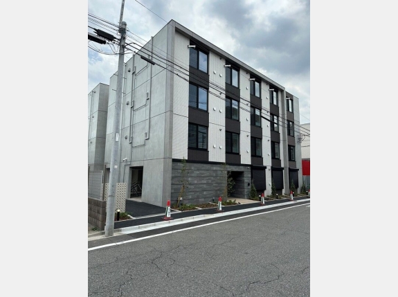 グローリオシェルト志村坂上 