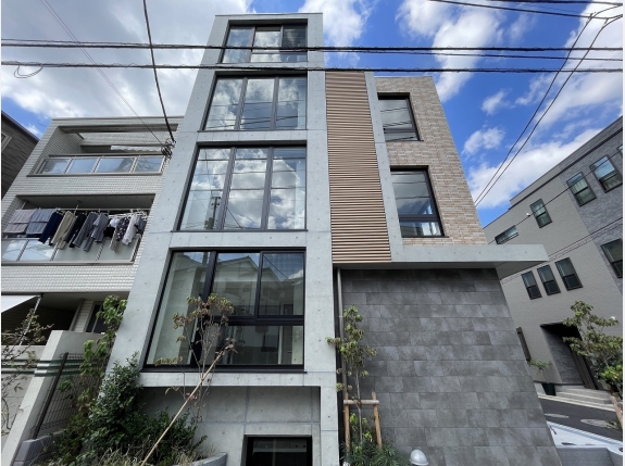 ＴＲＡＤＩＳ池袋本町 