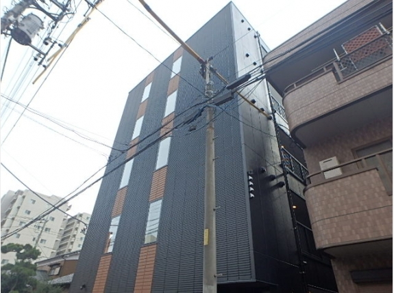 ＣＲＯＳＳ　ＣＯＵＲＴ　ＮＡＭＩＫＩ