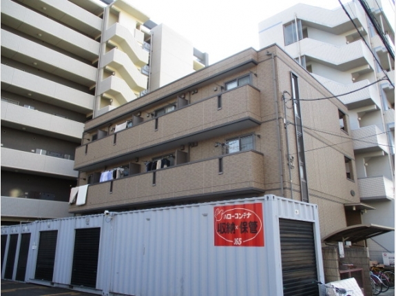 TREBINAウエスト