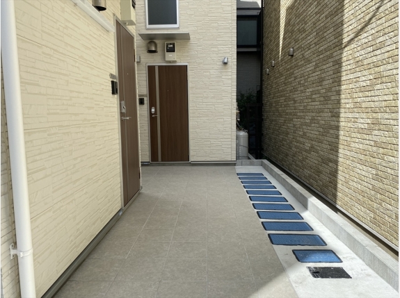 VILLEST 町屋