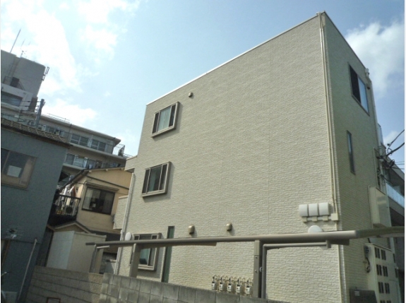 コート・パインテール