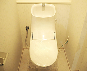 シャワートイレ一体型便器